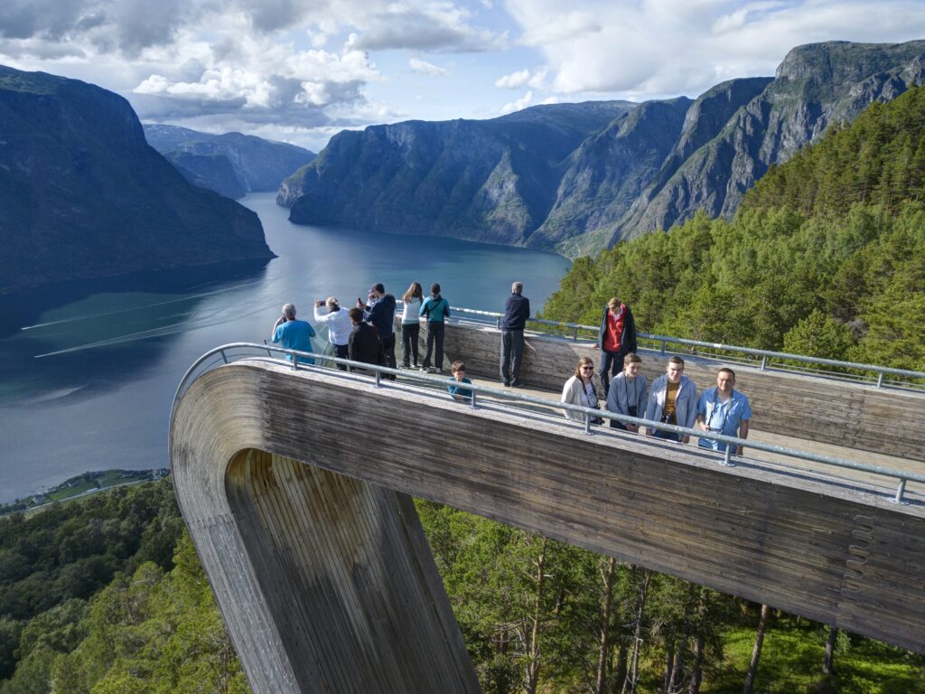 Point de vue "Stegastein" surplombant le AurlandsFjord